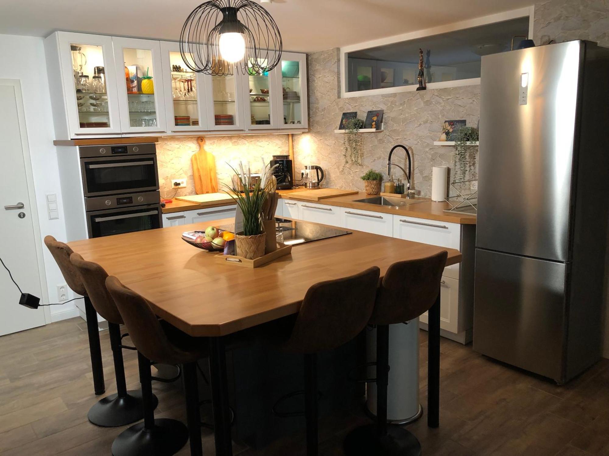 Stylisches Maybach Appartement Mit Terrasse Fuer 5 Personen, 5 Betten, Grosse Kochinsel, Homeoffice Mit 250Mbit Wlan Aidlingen Екстериор снимка